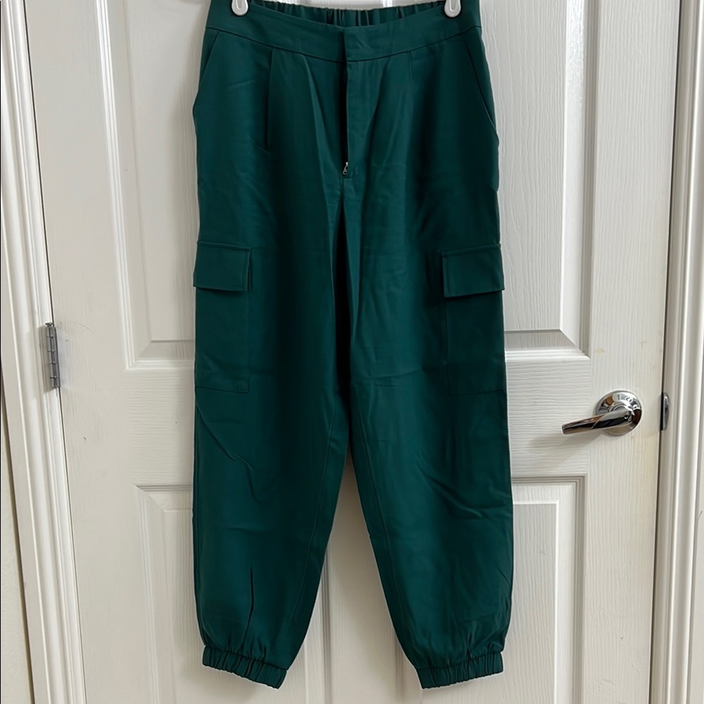 Women’s Green Cargo Pants